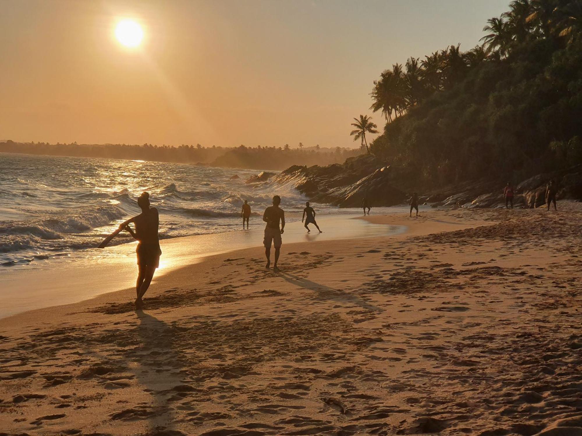 Into The Blue - Yoga Included & Walk To 3 Beaches แทนกาลเล ภายนอก รูปภาพ